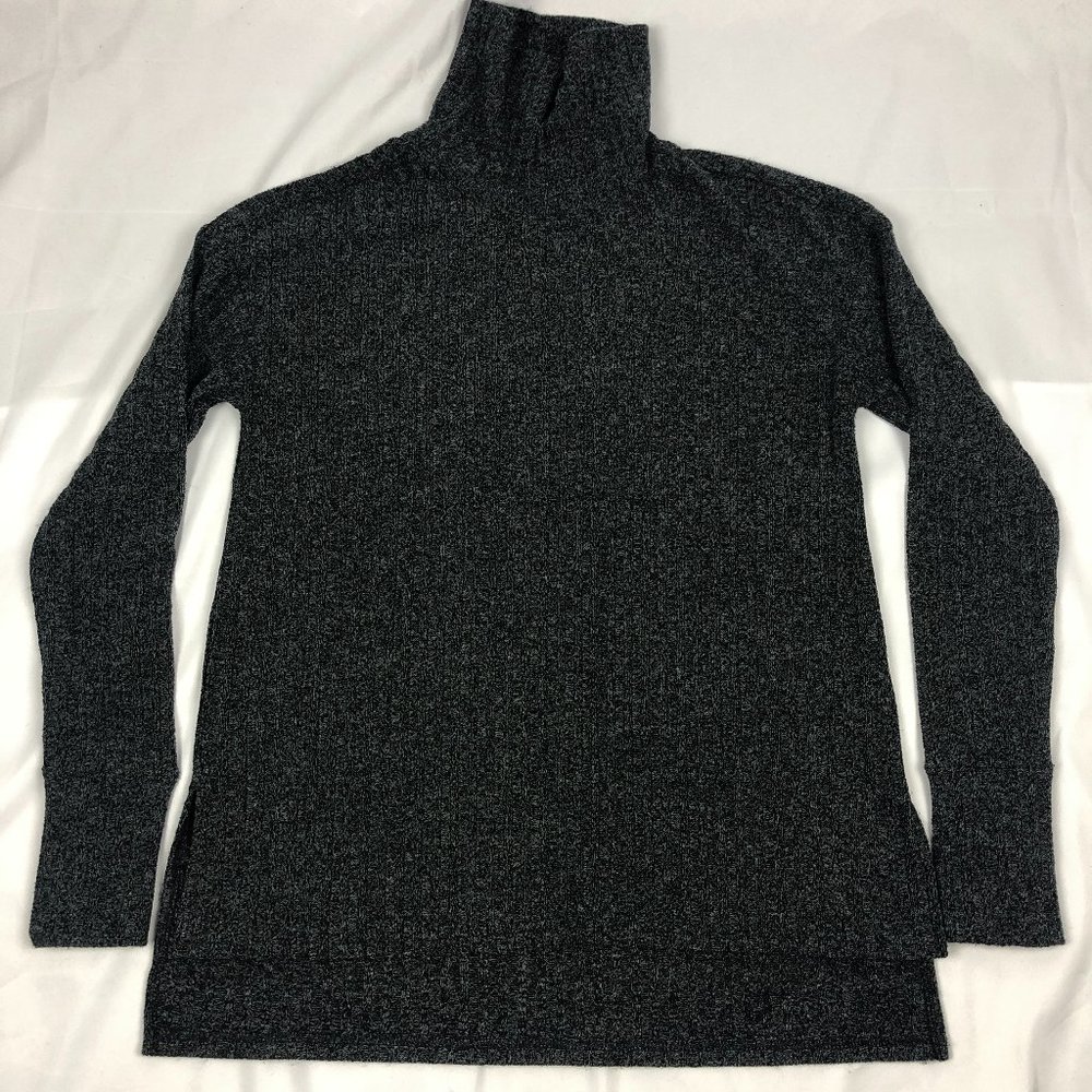 ATHLETA Charcoal Long Sleeve Turtleneck Top